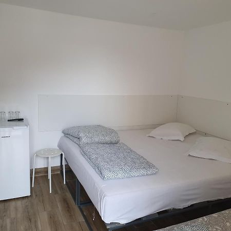 Nord Poshtel Vandrehjem Bukarest Eksteriør billede